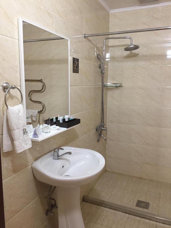 Park Hotel Al Bustan 쉼켄트 외부 사진