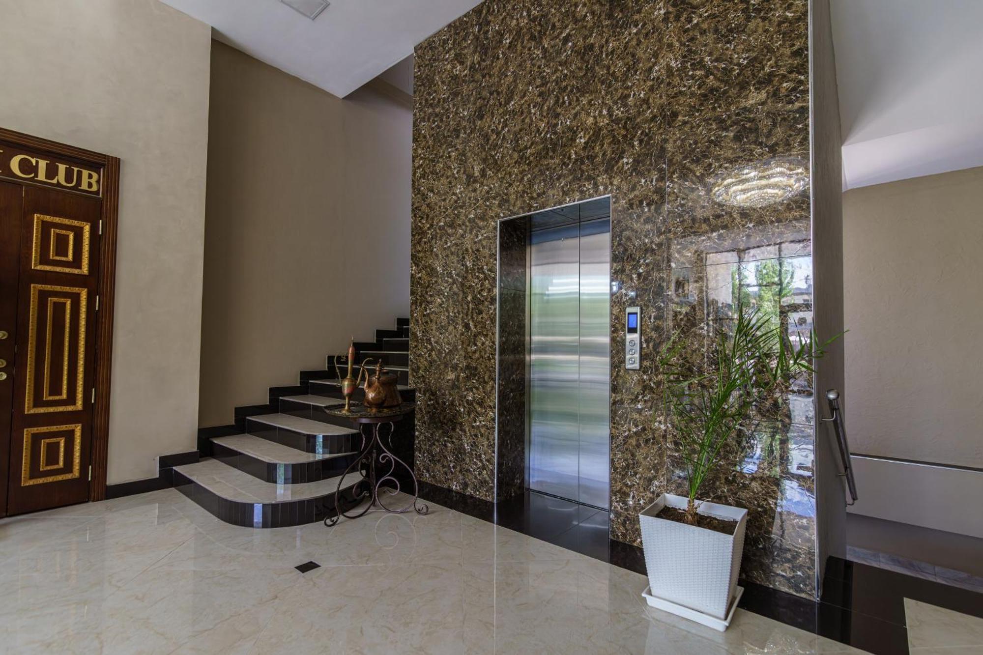 Park Hotel Al Bustan 쉼켄트 외부 사진