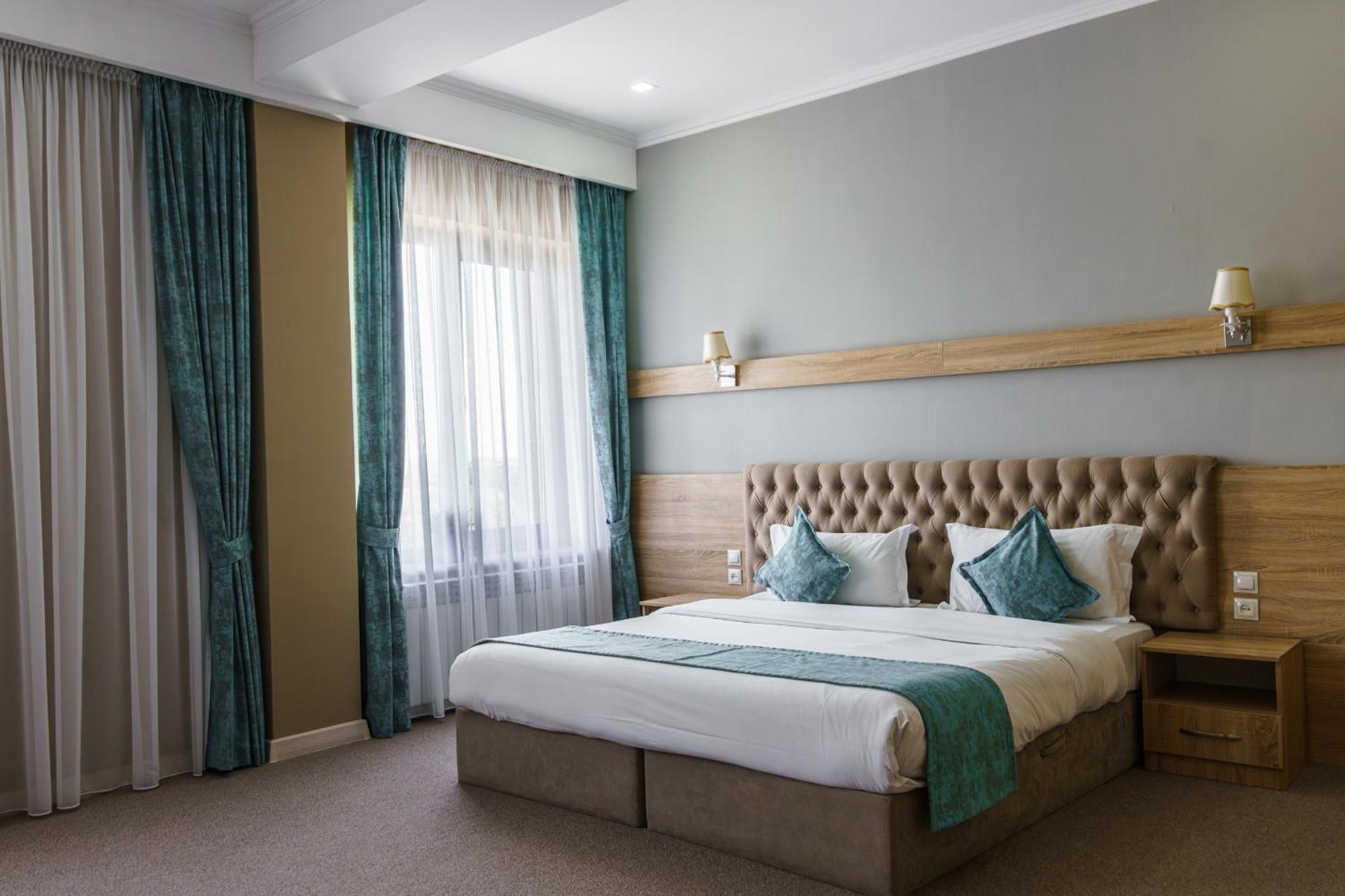 Park Hotel Al Bustan 쉼켄트 외부 사진